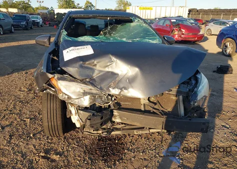 2018 Toyota Corolla Le z USA, uszkodzony, nr VIN 2T1BURHE3JC066857